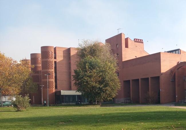 Facultad de Ciencias Económicas y Empresariales.