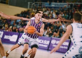 Nathan Hoover, en un partido con el UEMC Real Valladolid esta temporada.