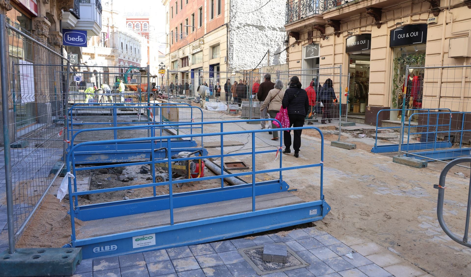 Carrera contra el reloj en la calle Don Sancho