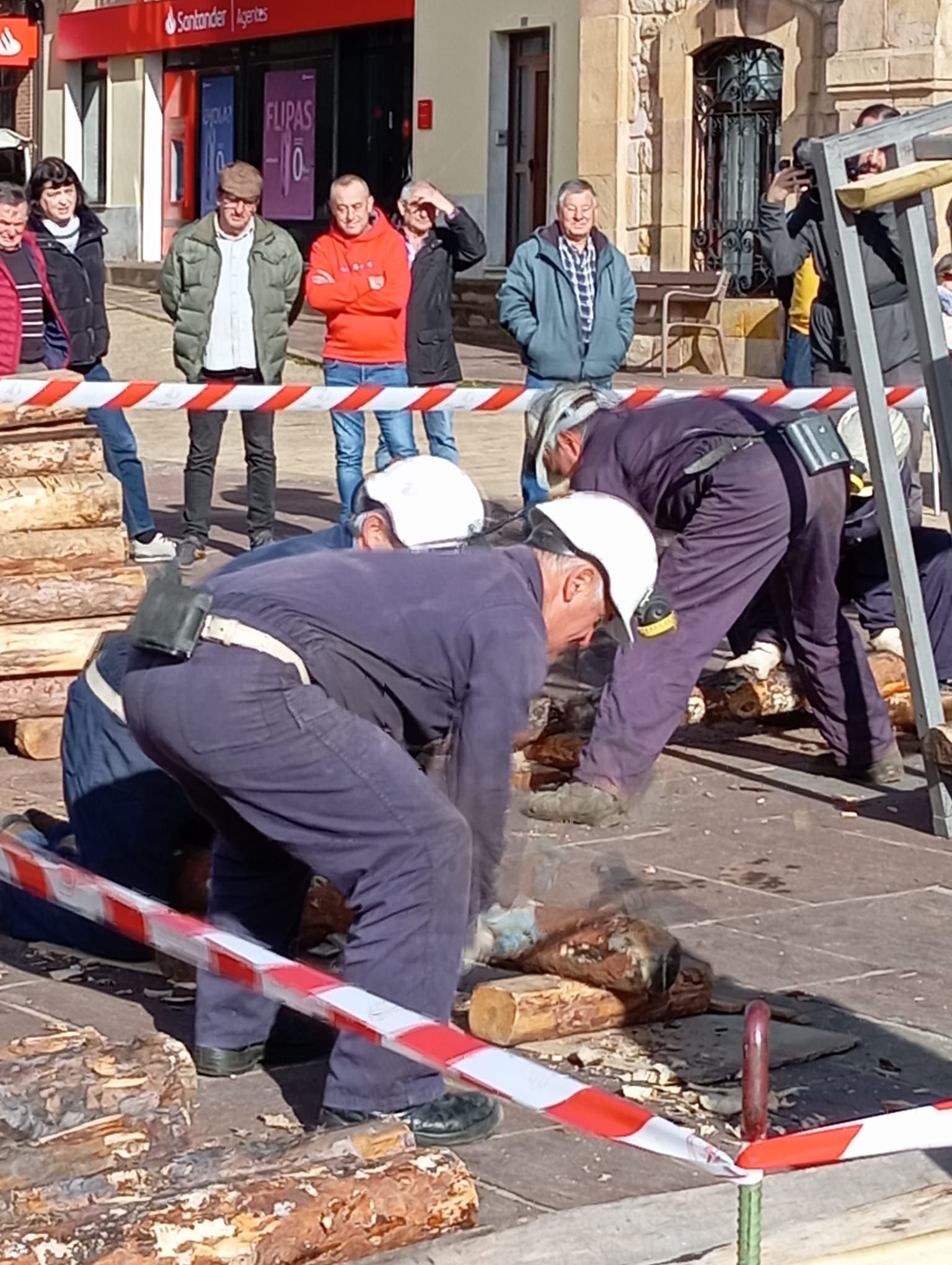 Los entibadores postean en Barruelo por Santa Bárbara