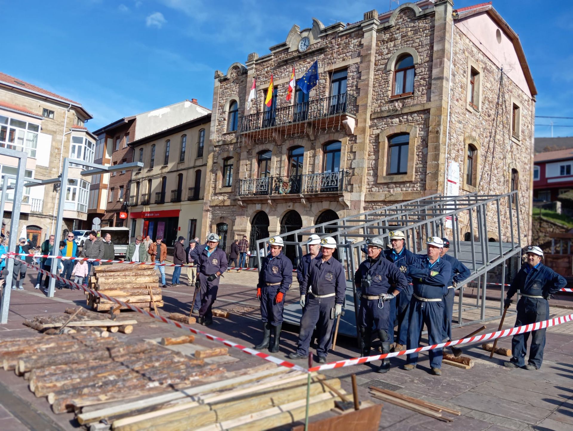 Los entibadores postean en Barruelo por Santa Bárbara