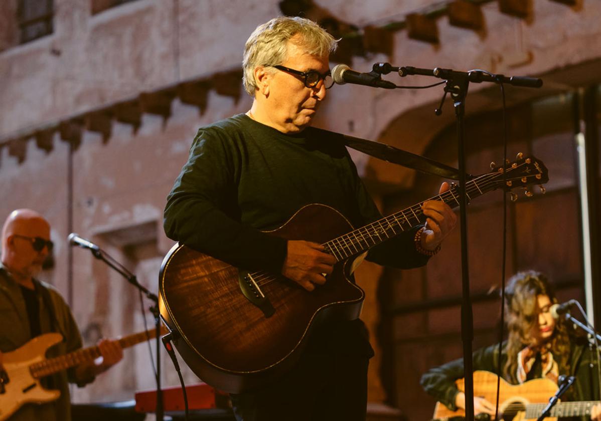 Marcos Fernández, en un concierto en Segovia con su banda Red Moon Yard.