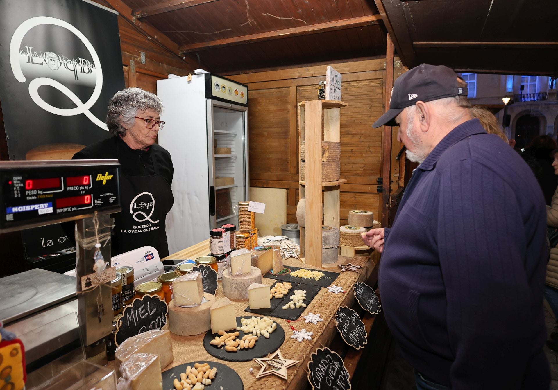 Un mercado para alegrar la Navidad en Palencia