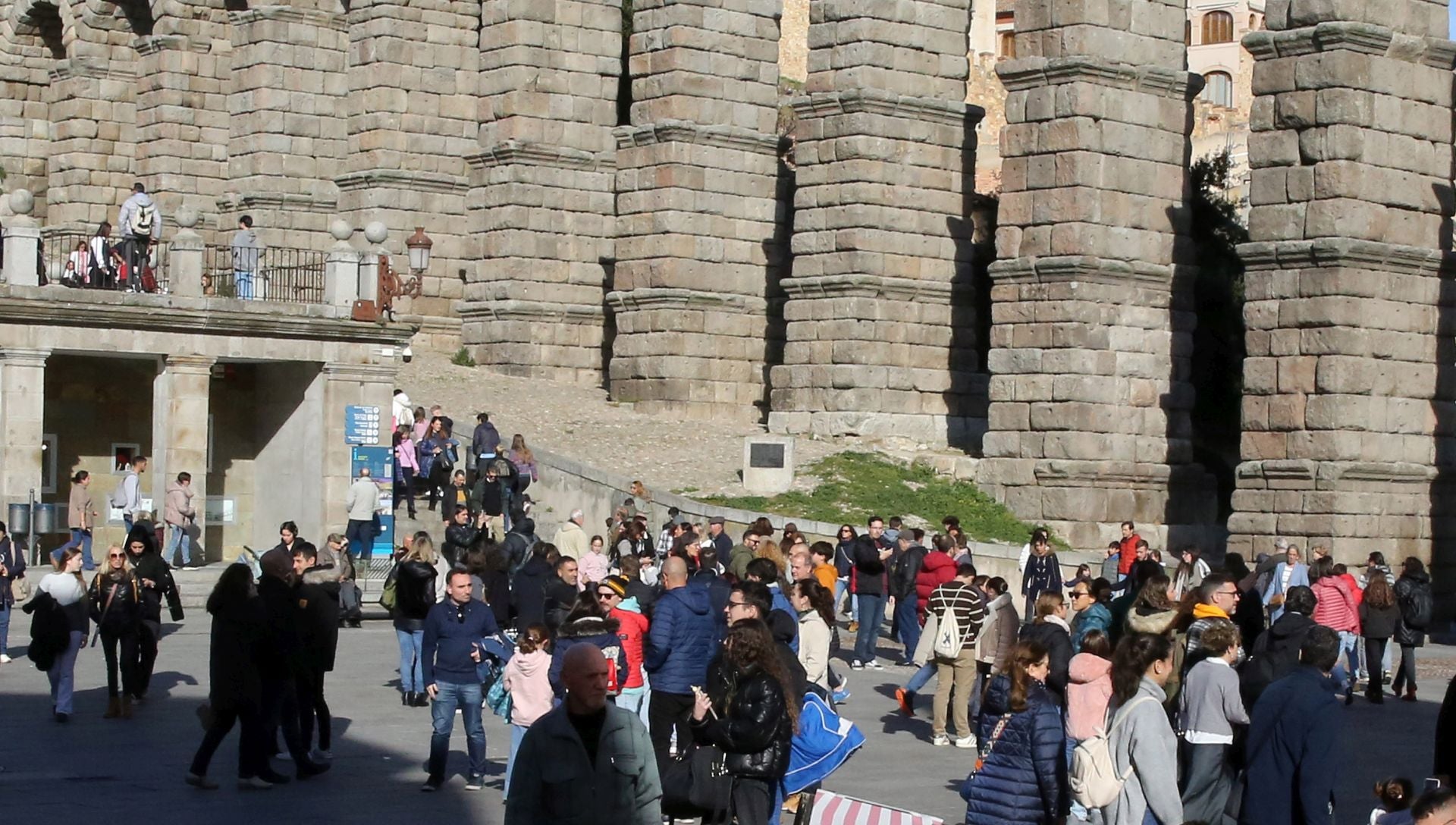 Primer día del puente de la Constitución en Segovia