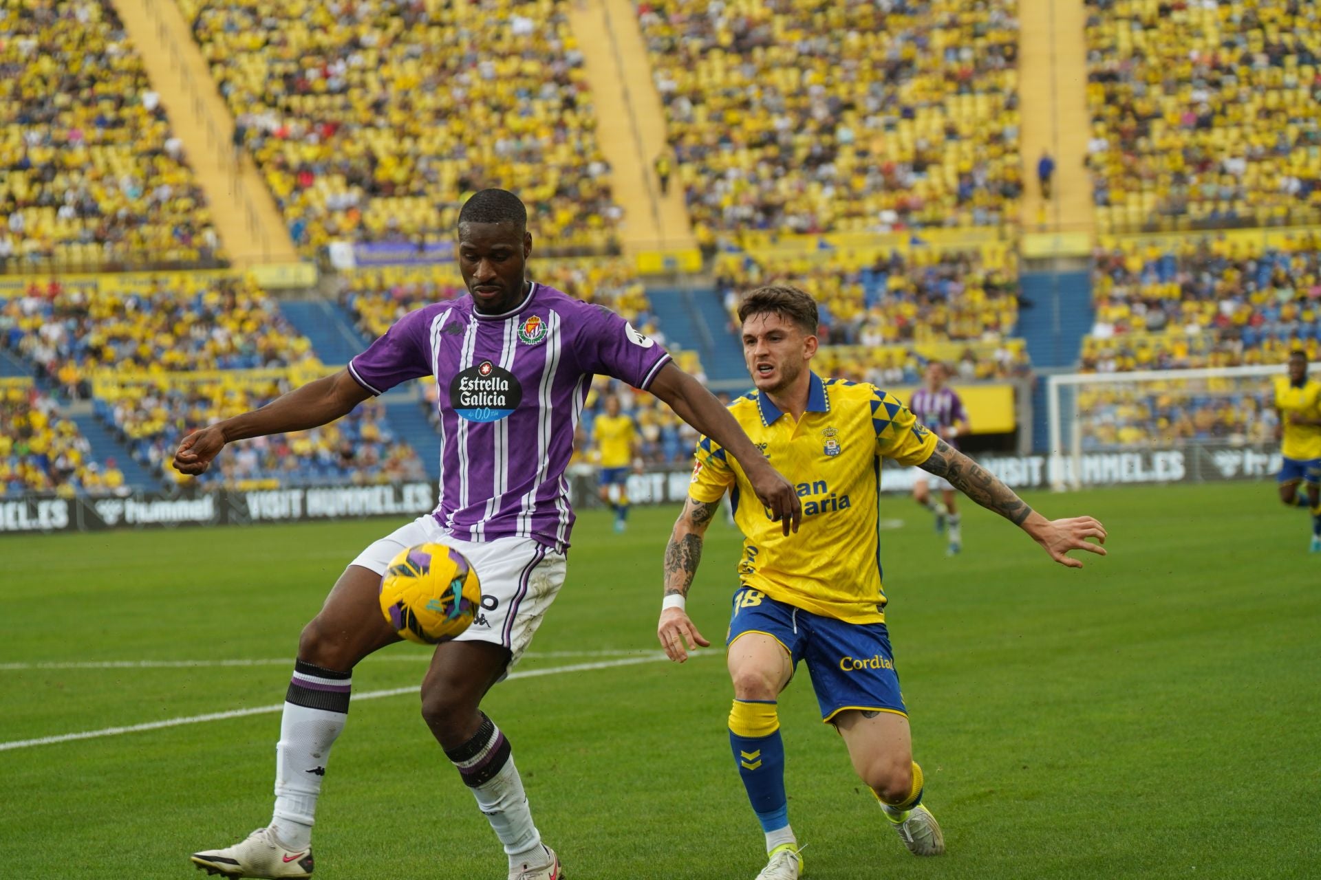 Las imágenes del partido entre Las Palmas y el Real Valladolid