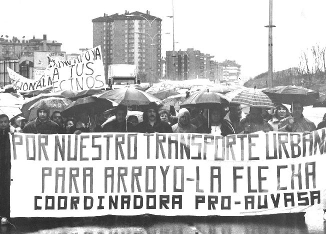 Manifestación vecinal para reclamar autobuses urbanos de Auvasa en La Flecha.