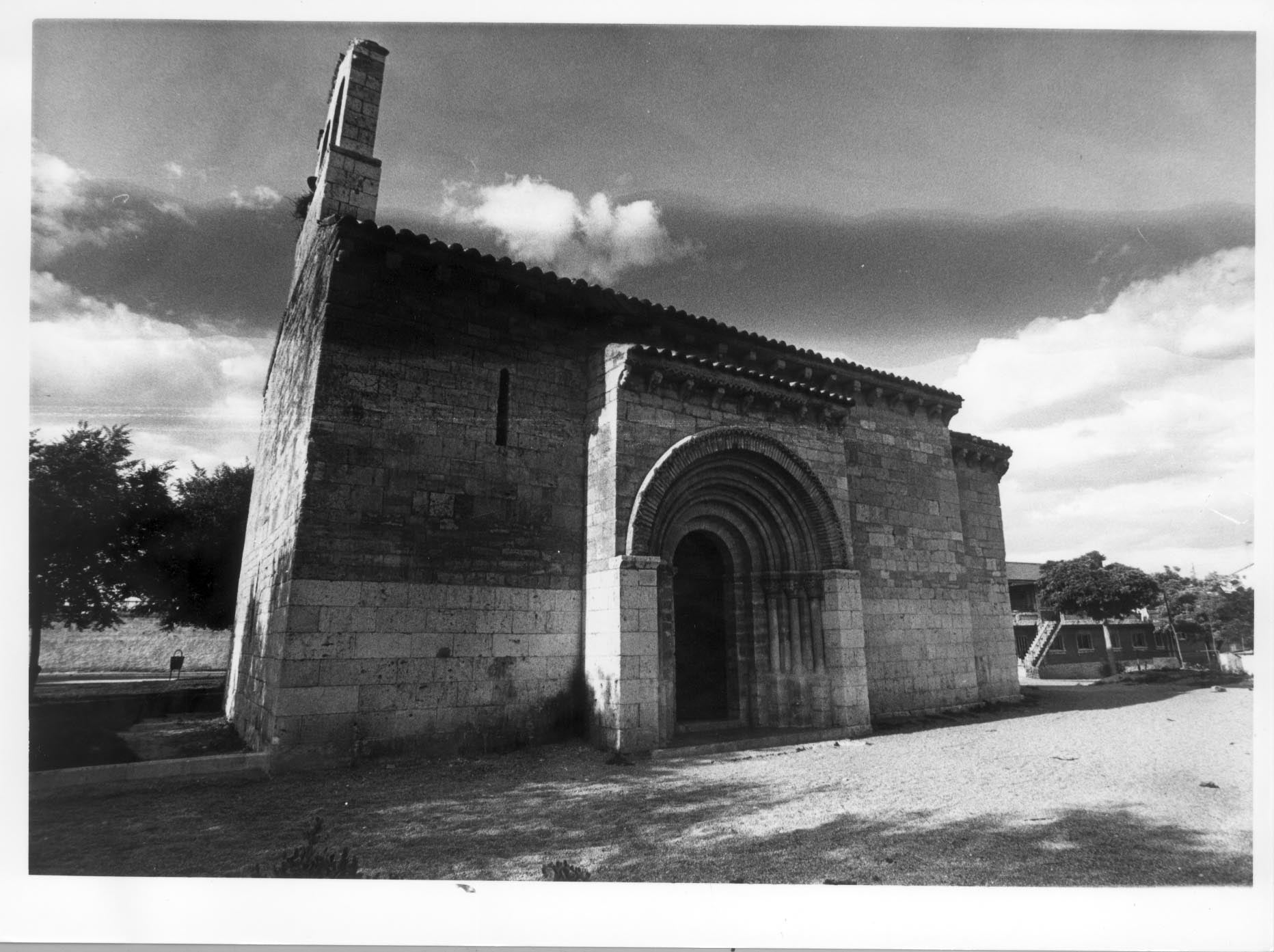 Iglesia de Arroyo de la Encomienda. Junio de 1992.