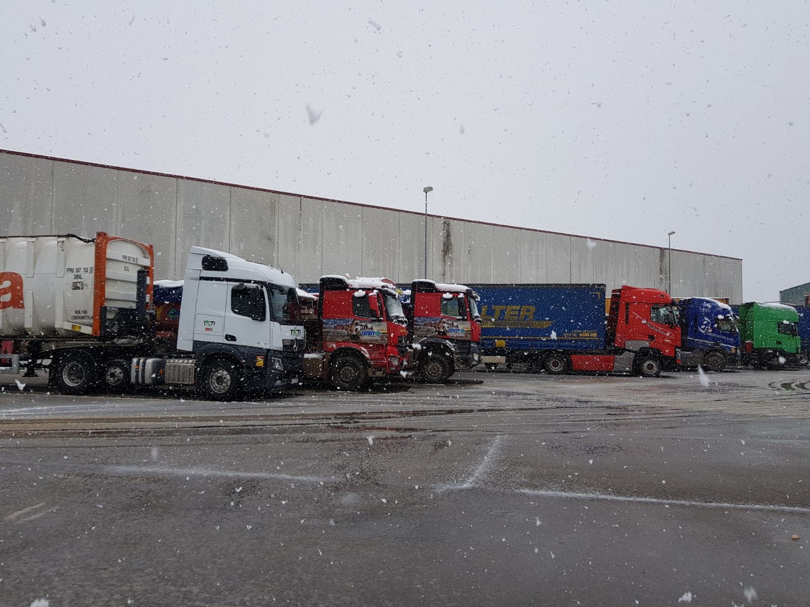 El nivel rojo pasa a amarillo en la circulación de la A-67 en Aguilar