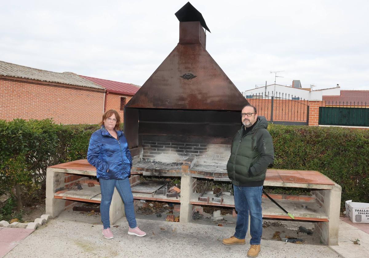 Imagen principal - Cierra el único bar de un pueblo de Valladolid