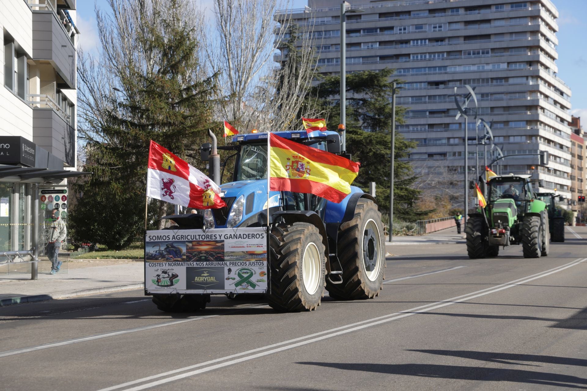 Los tractores vuelven a recorrer Valladolid