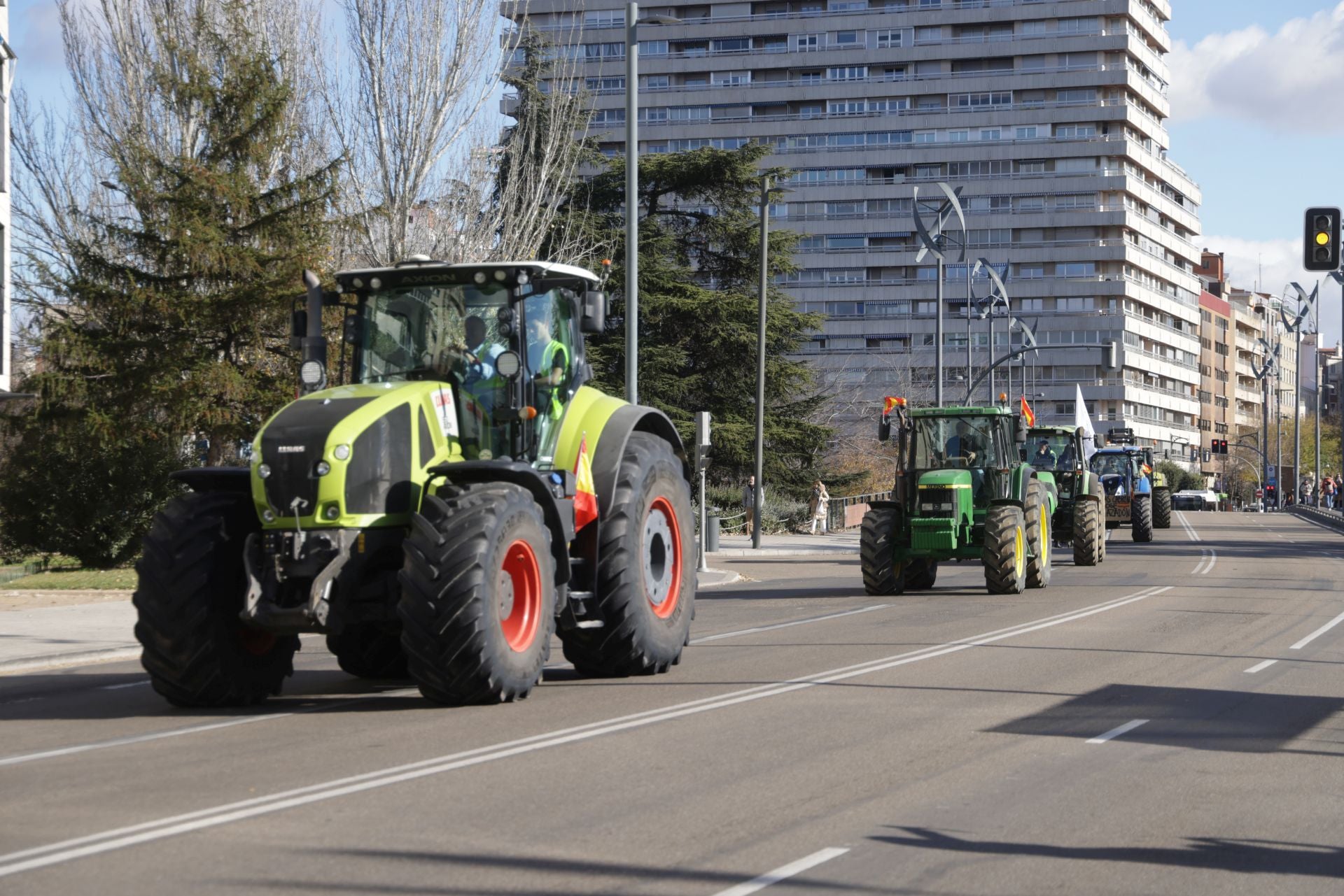 Los tractores vuelven a recorrer Valladolid