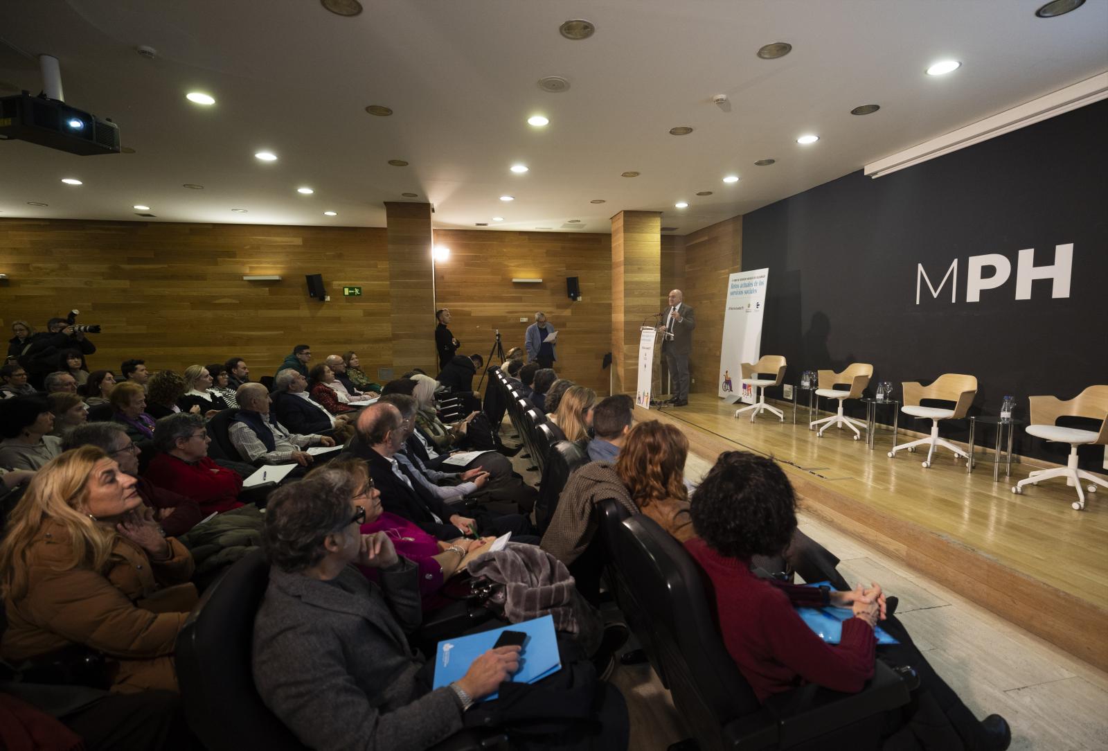 Asistentes al V Foro de Servicios Sociales