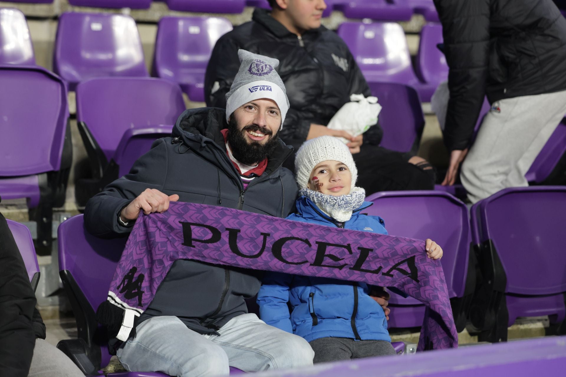 Búscate en la grada del estadio José Zorrilla (2/4)