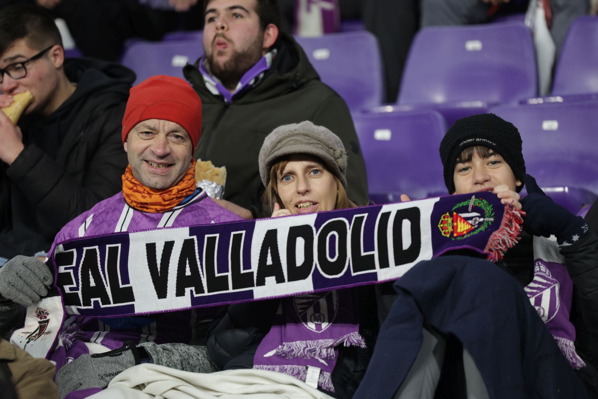 Búscate en la grada del estadio José Zorrilla (4/4)