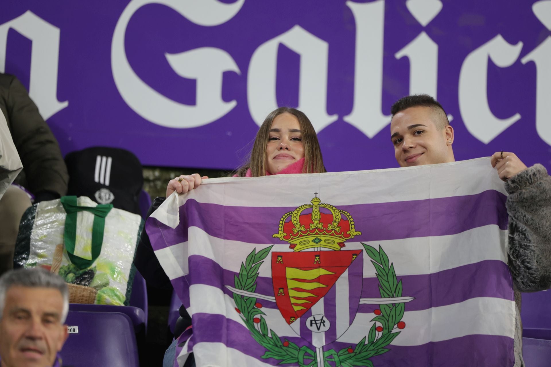 Búscate en la grada del estadio José Zorrilla (4/4)