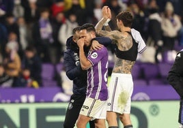 Anuar rompe a llorar tras el pitido del final del partido y que significaba tres puntos.