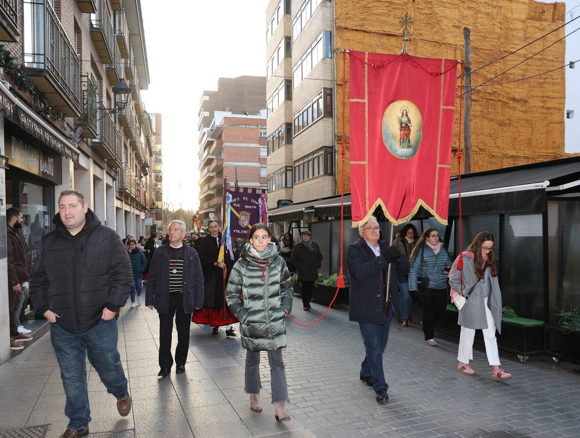 Santa Lucía recorre las calles de Palencia