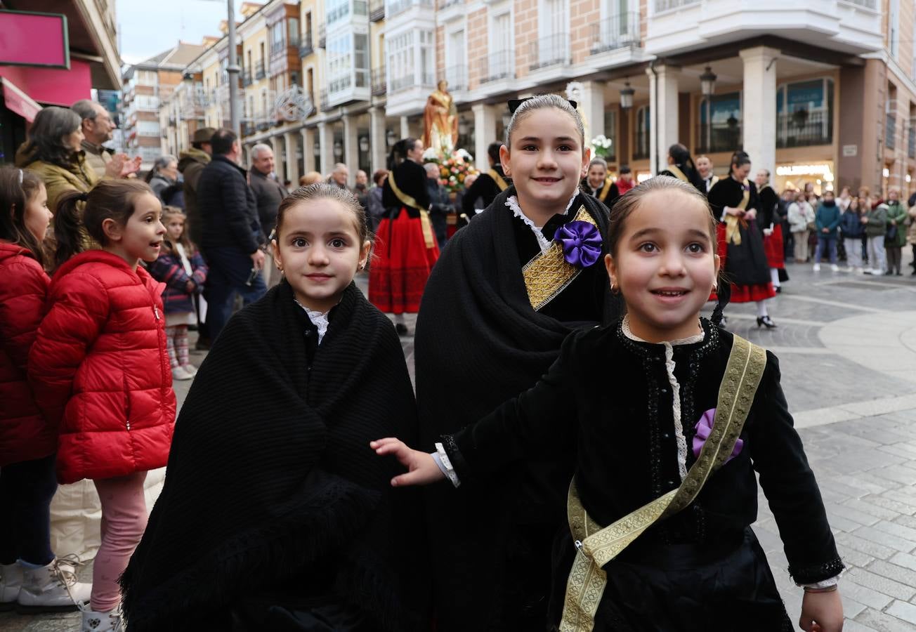 Santa Lucía recorre las calles de Palencia