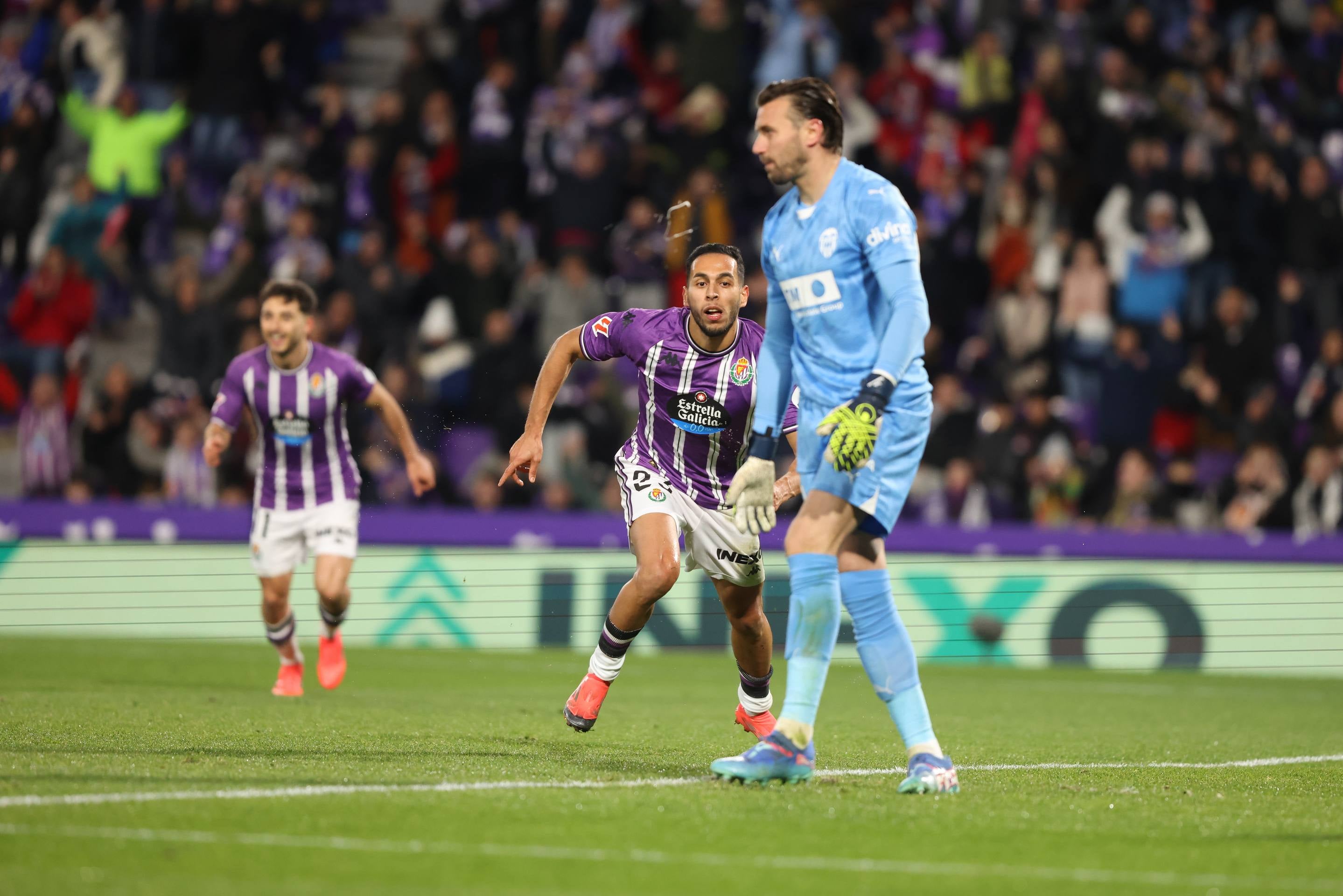 El triunfo del Real Valladolid ante el Valencia, en imágenes