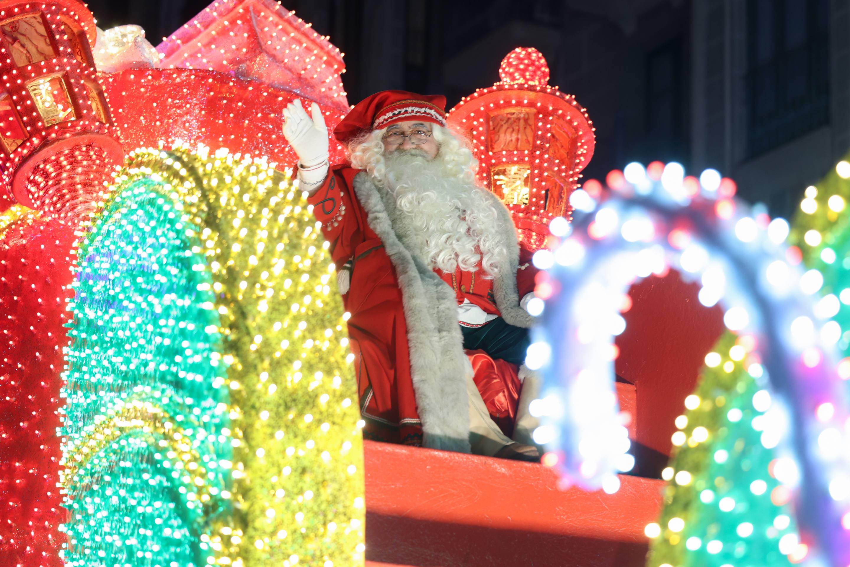 Las imágenes de la Cabalgata de Papa Noel en Valladolid