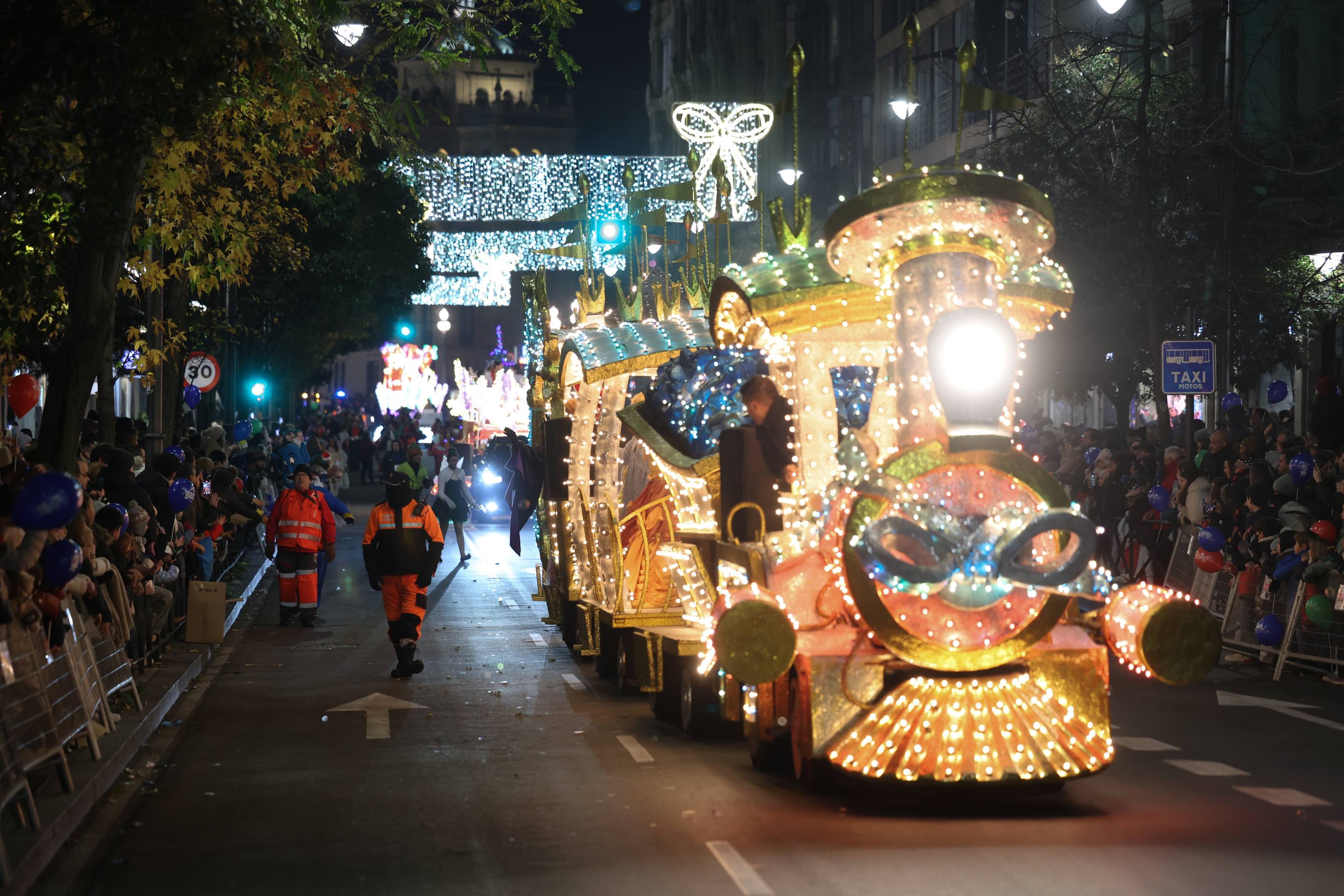 Las imágenes de la Cabalgata de Papa Noel en Valladolid