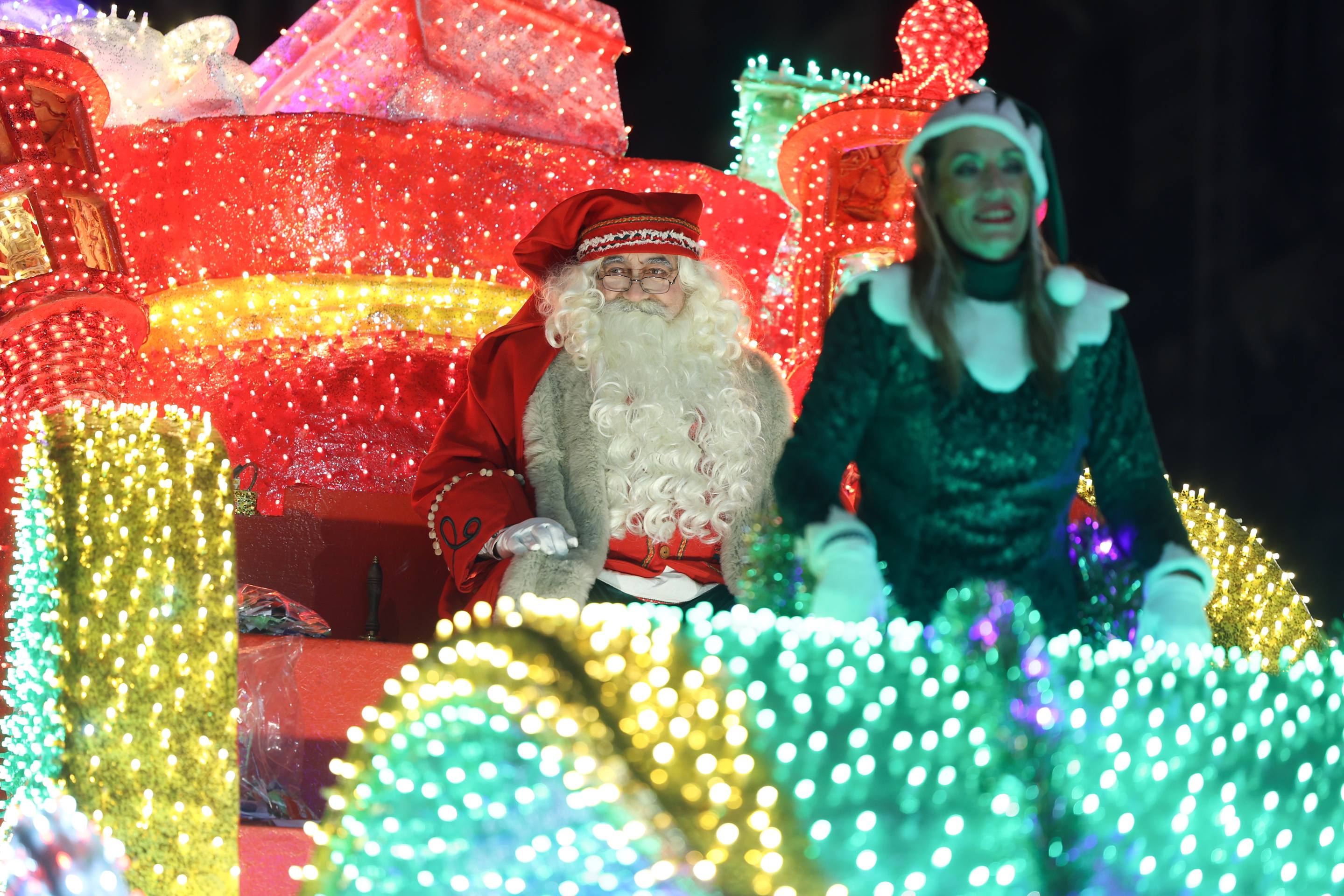 Las imágenes de la Cabalgata de Papa Noel en Valladolid