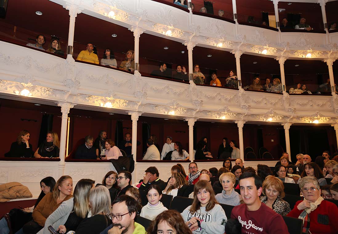 Nena Daconte llena el Teatro Principal de Palencia