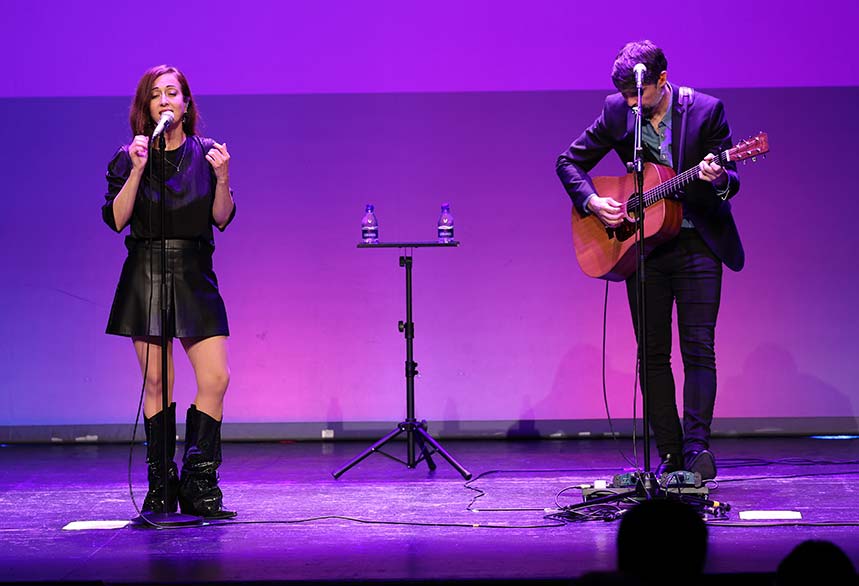 Nena Daconte llena el Teatro Principal de Palencia