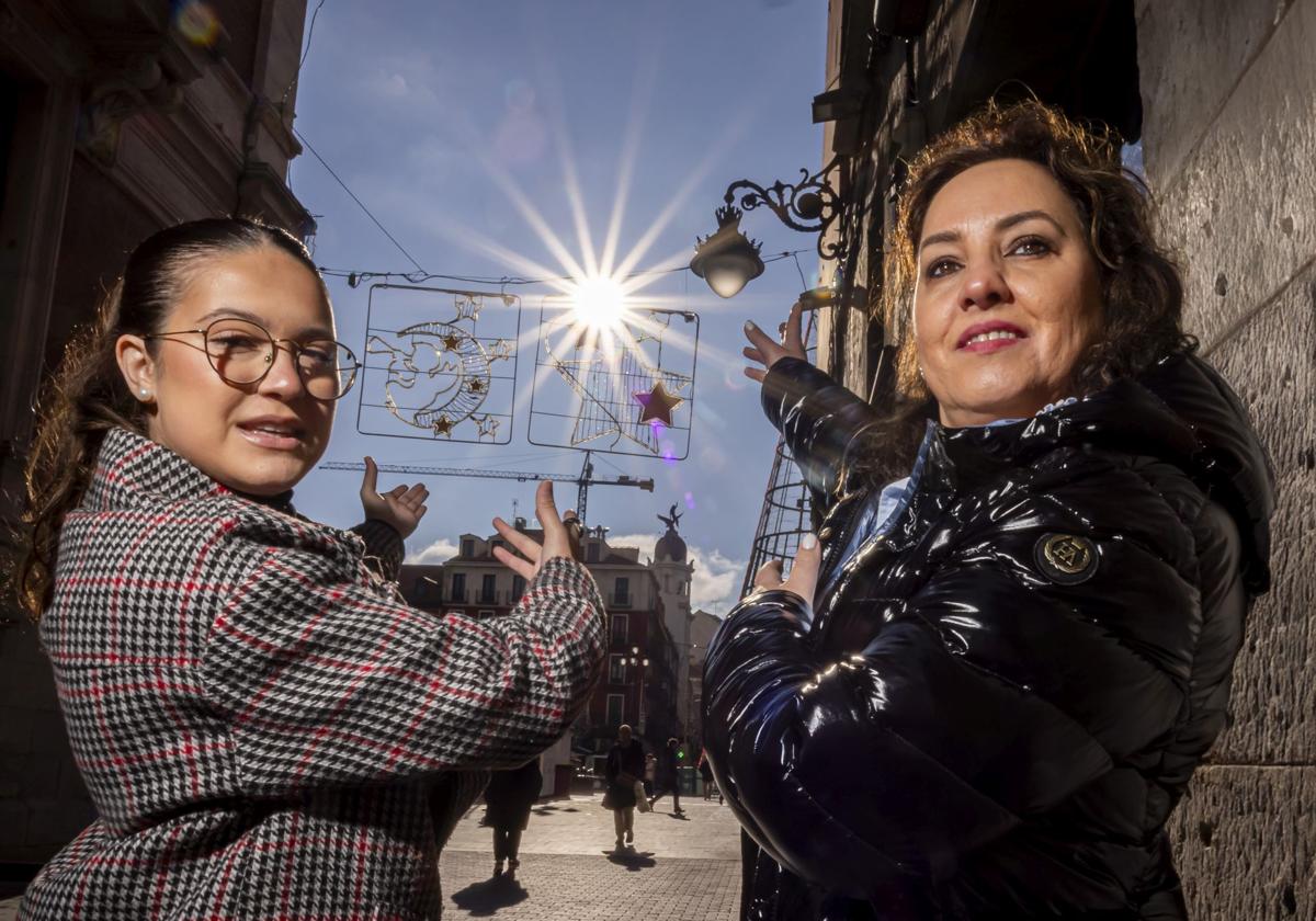 Carlota Sánchez, bailarina protagonista del cueno y la cantante y autora Sarabel