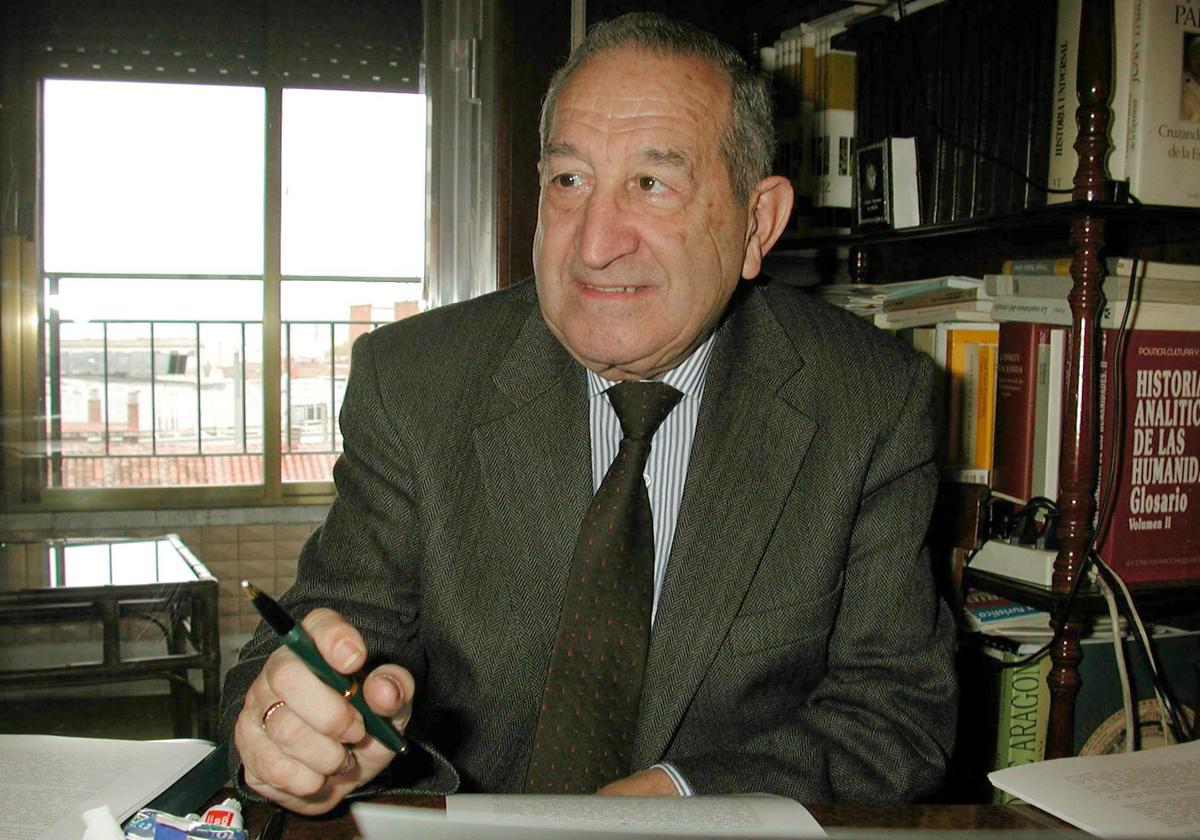 Luis Suárez Fernández, rector de la Universidad de Valladolid entre 1965 y 1972.