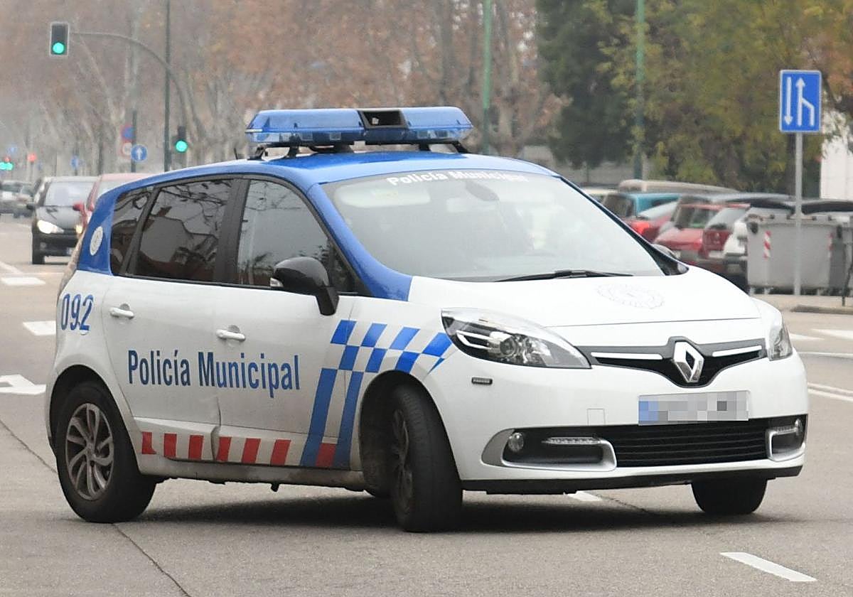 Detenido por atacar a los policías que intervinieron porque tenía un cuchillo jamonero