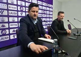 Catoira, junto a Diego Cocca durante la presentación del técnico argentino.