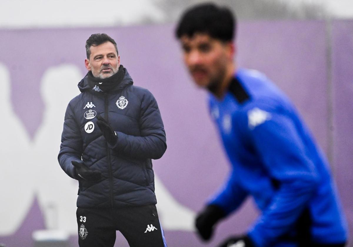 Diego Cocca, durante el entrenamiento del Real Valladolid del pasado lunes en los Anexos.