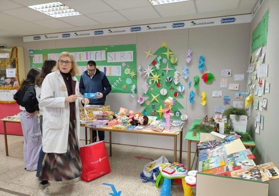 Recogida solidaria en el IES Pinar de la Rubia.