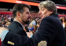 Luis Tudanca y Carlos Martínez, en el congreso federal que el PSOE celebró hace unas semana en Sevilla.