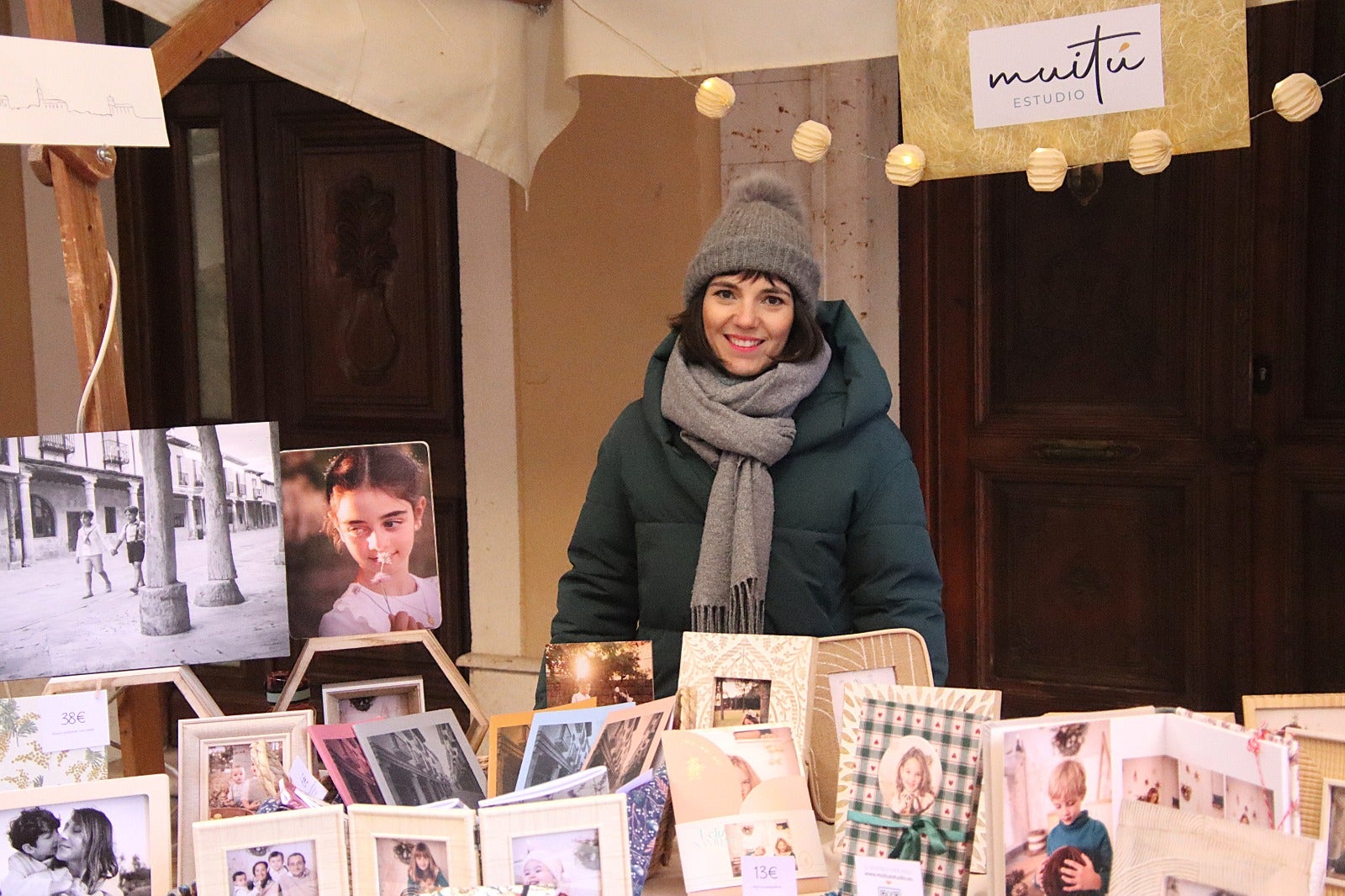 El comercio de Rioseco llena la calle Mayor de puestos