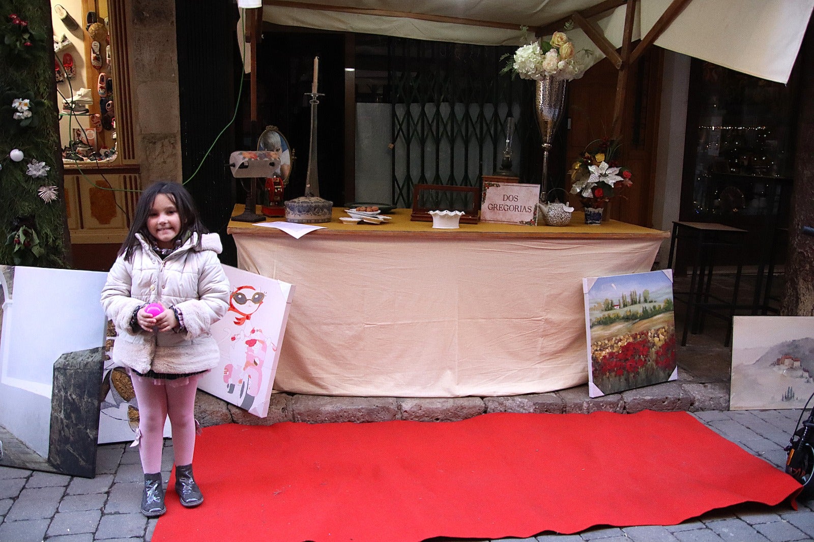 El comercio de Rioseco llena la calle Mayor de puestos