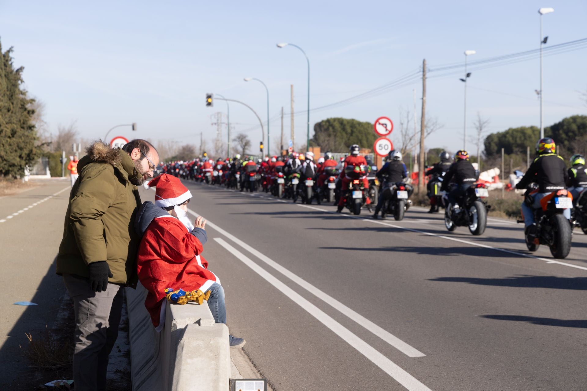 La &#039;papanoelada&#039; motera de Valladolid, en imágenes
