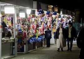 Las imágenes de los puestos navideños en la Acera Recoletos