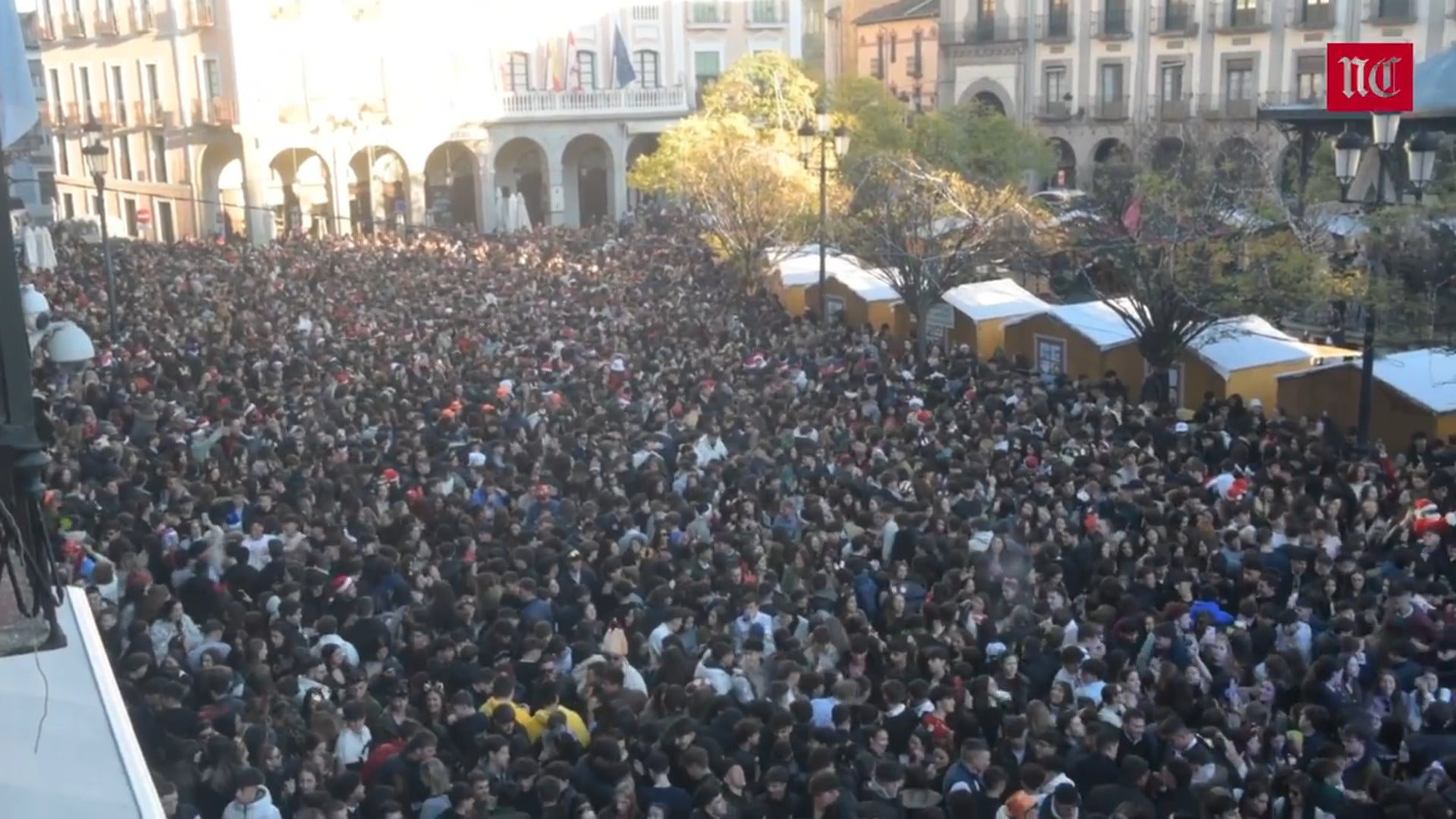 Multitudinaria Tardebuena en la Plaza Mayor de Segovia