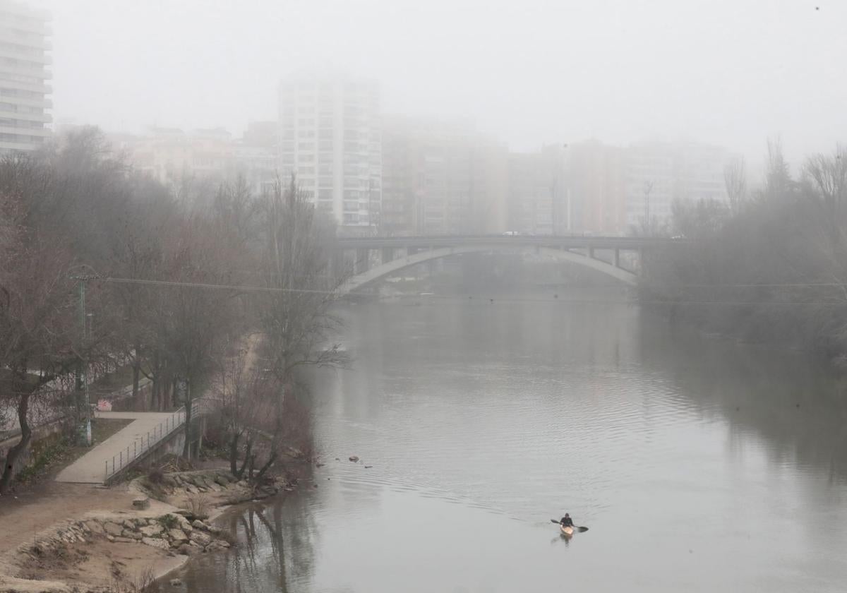 Niebla en Valladolid.