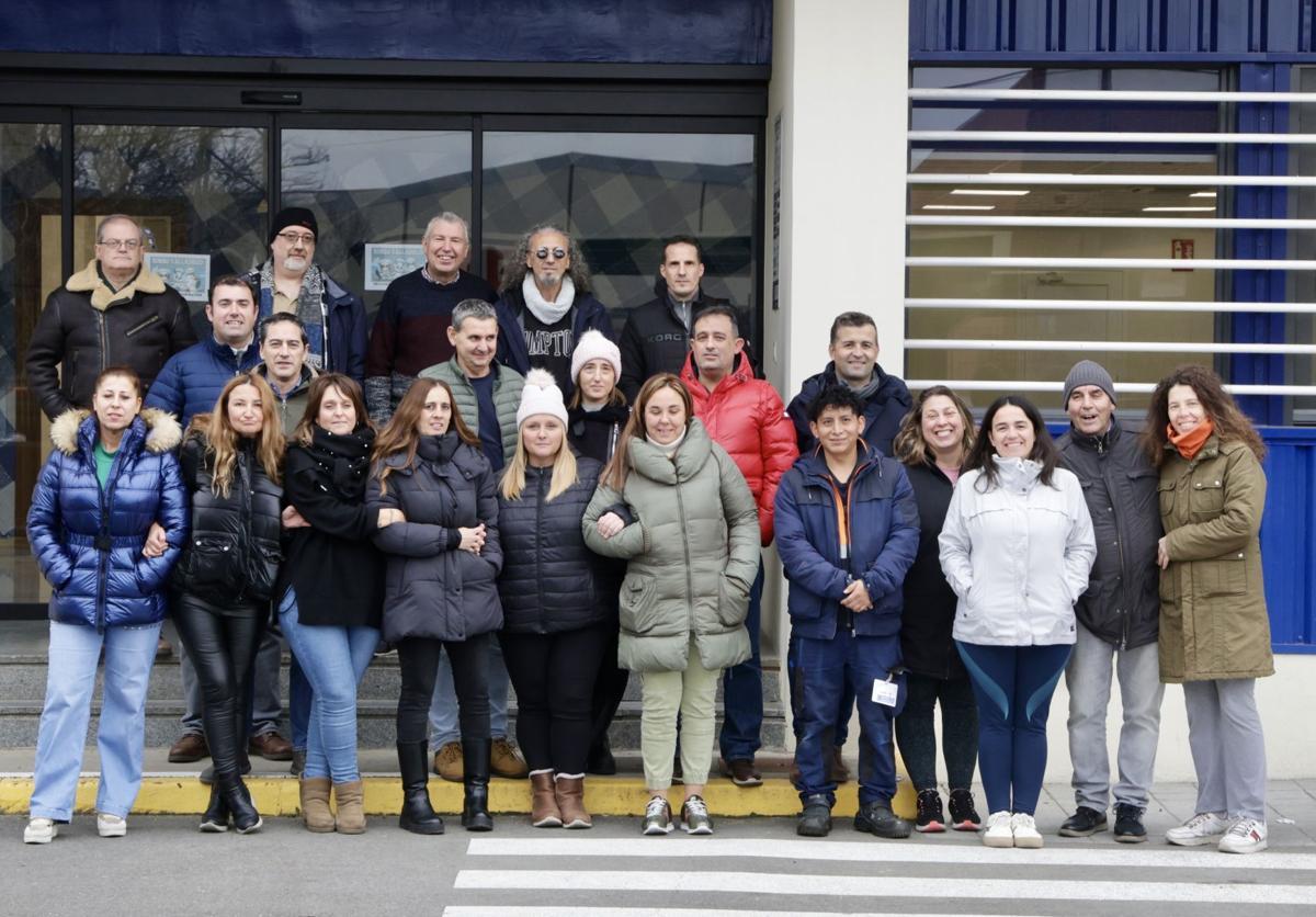 Adiós agridulce de los trabajadores a la planta de Bimbo en Valladolid