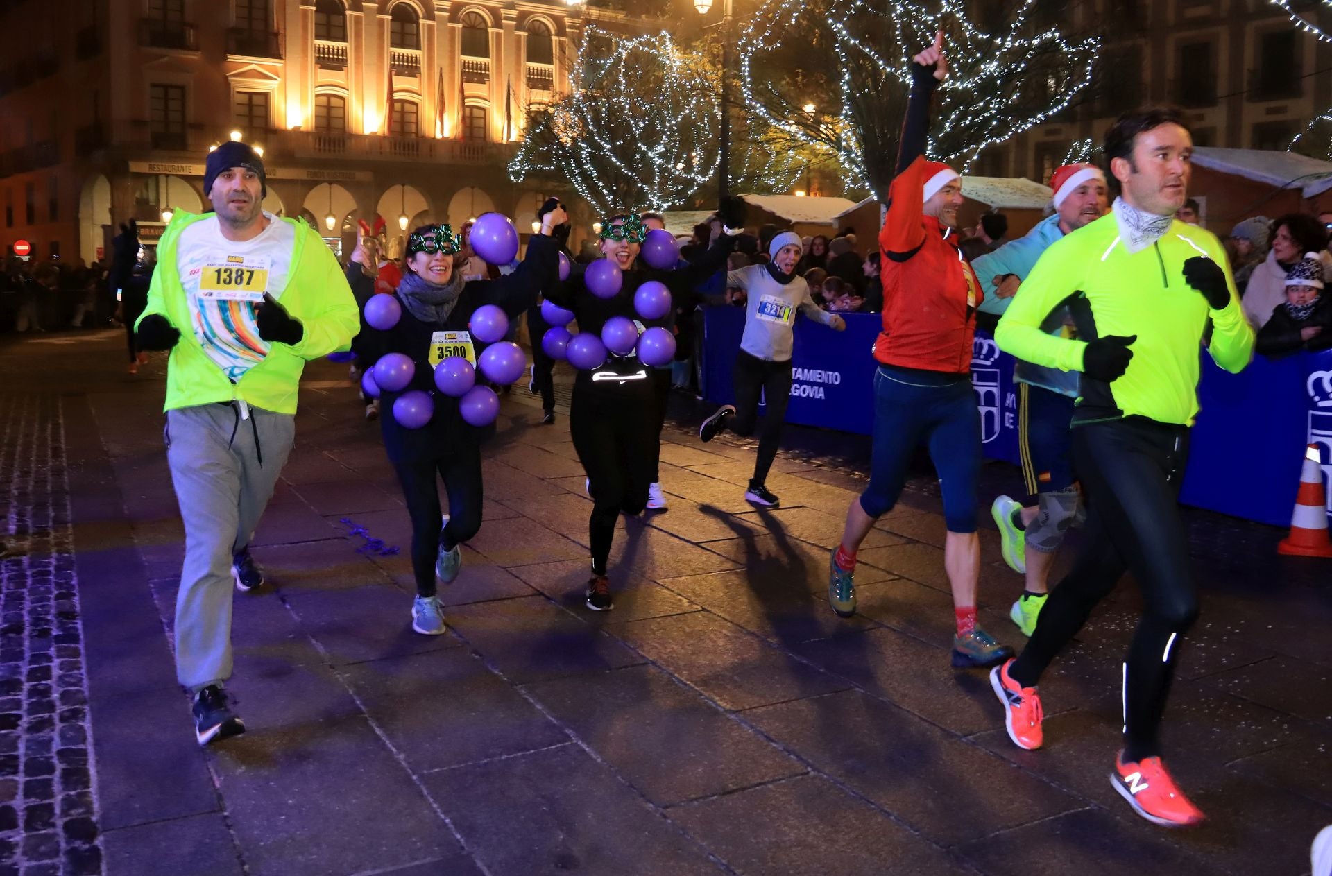 Fotografías de la San Silvestre de Segovia (1 de 3)