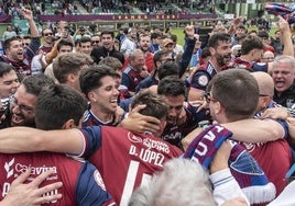 Celebración del ascenso a Primera RFEF de la Segoviana.