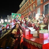 Viento y lluvia durante la visita de los Reyes Magos en Valladolid