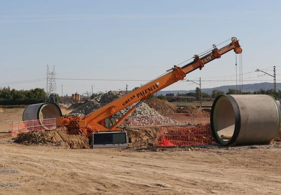 Obras del AVE en el Camino Viejo de Husillos.