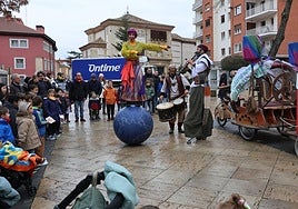 El cartero real visita los barrios de Palencia