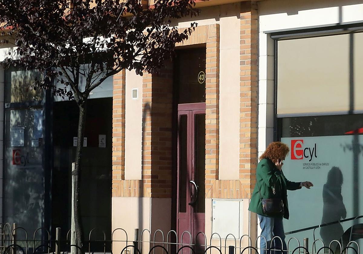 Oficina del paro en Segovia.