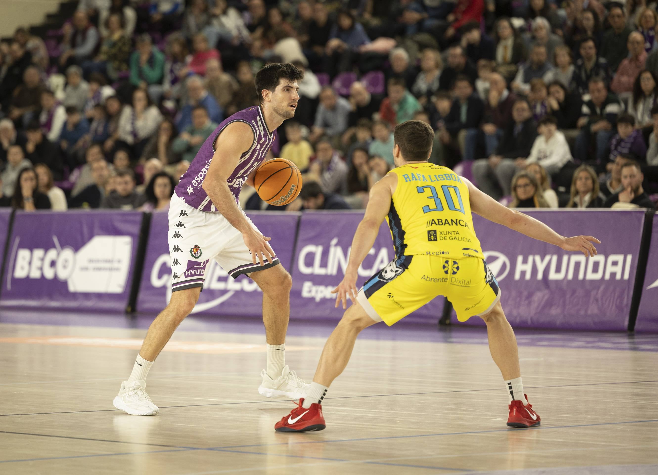 El RV Baloncesto se queda a segundos de la victoria ante Ourense