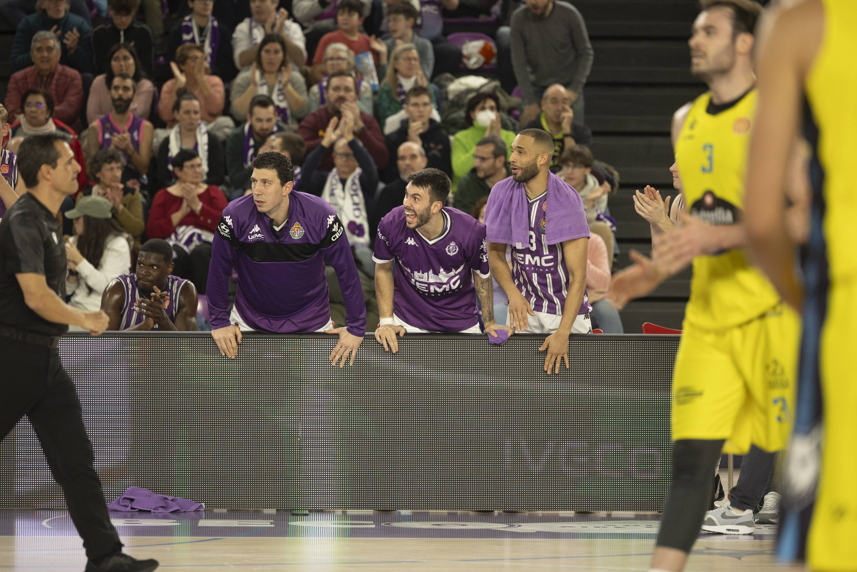 El RV Baloncesto se queda a segundos de la victoria ante Ourense